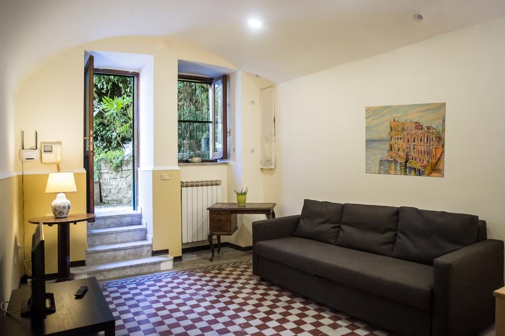 Casa Vacanze Amedeo Naples Luaran gambar