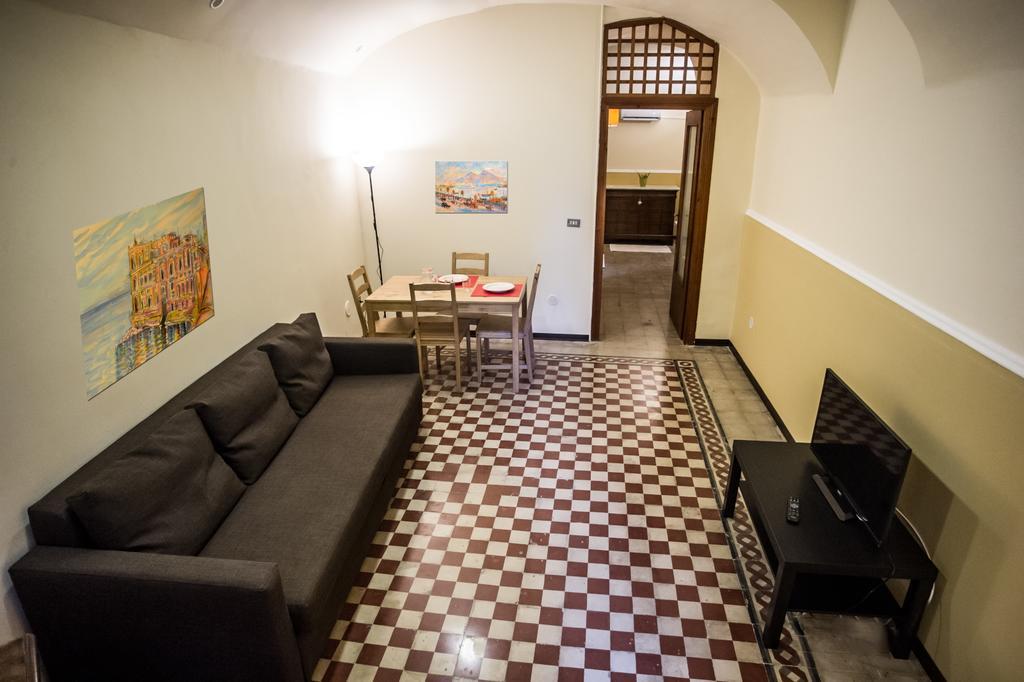 Casa Vacanze Amedeo Naples Luaran gambar
